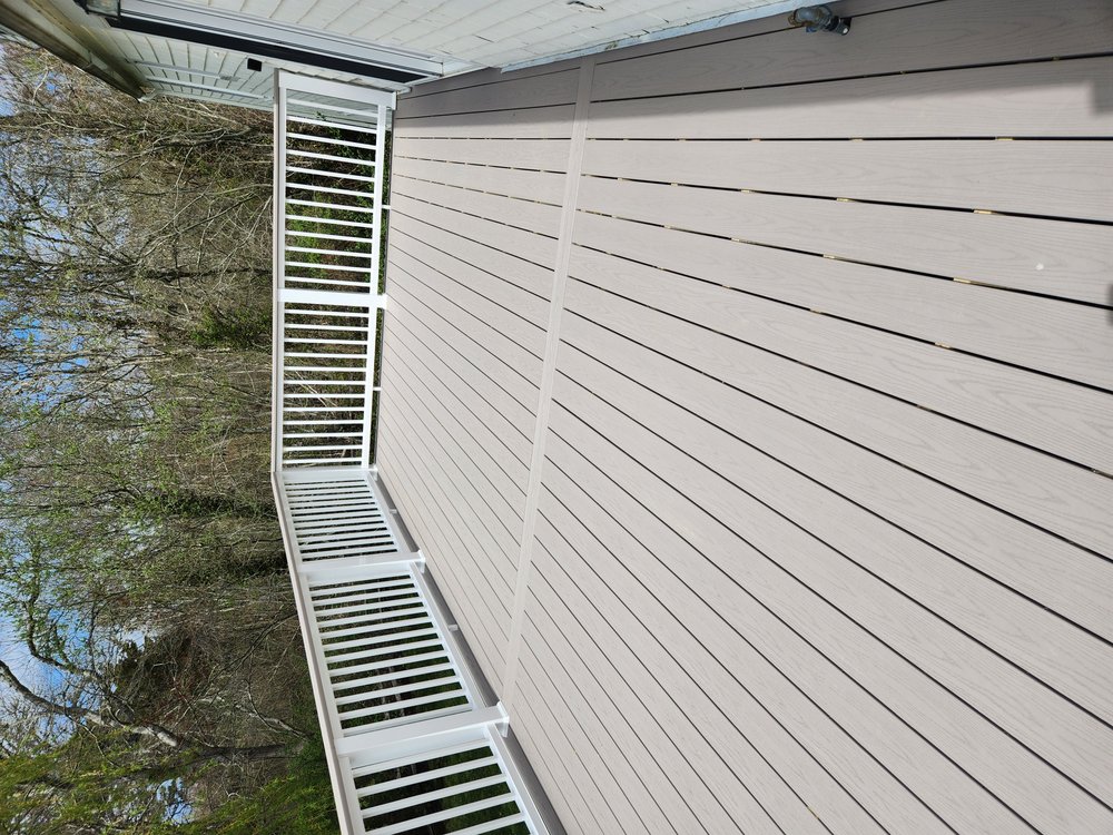 Spacious finished deck overlooking yard